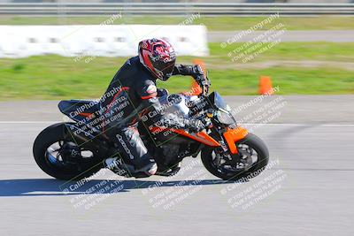 media/Jan-20-2023-Fastrack Riders (Fri) [[f2ad32aba3]]/Level 3/session 3 turn 9/